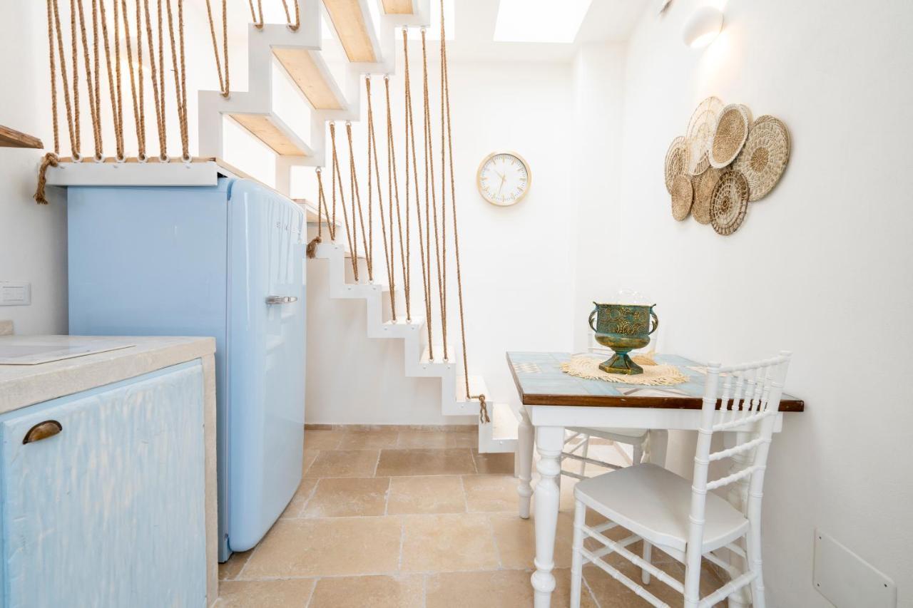 Apulia Charming Suites - Casa Lonfo Suite Sole Monopoli Exterior foto