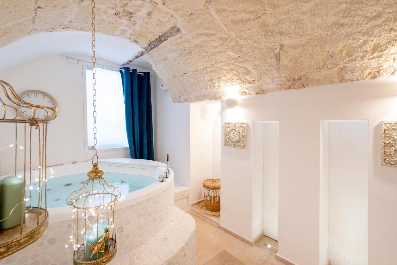 Apulia Charming Suites - Casa Lonfo Suite Sole Monopoli Exterior foto